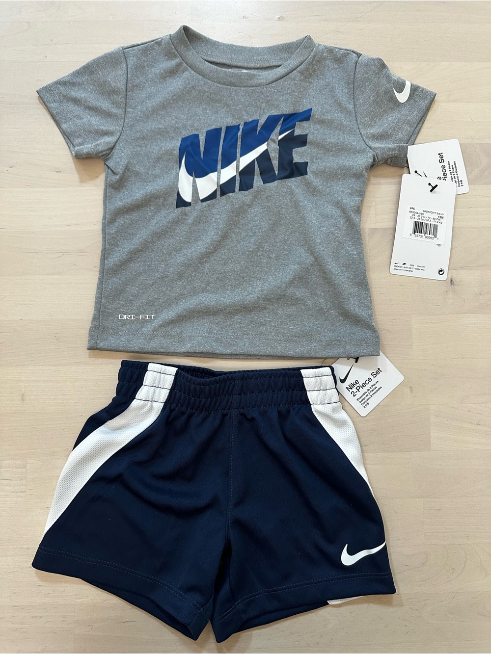 NWT Nike Baby Boy 2-piece set